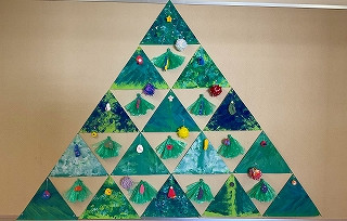 小学部６組　「クリスマスツリー」