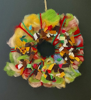 小学部６年　塩澤朔良　ふわもこリース