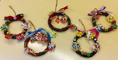 小学部３組　エコキャップオーナメント